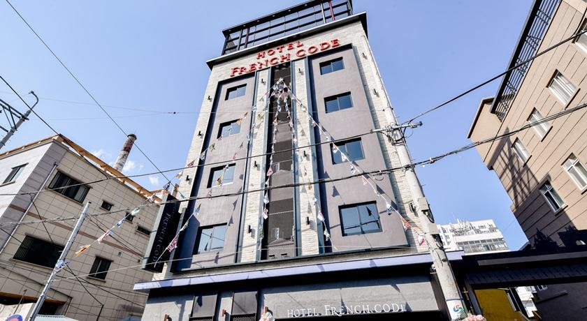 French Code Hotel Changwon Exteriör bild