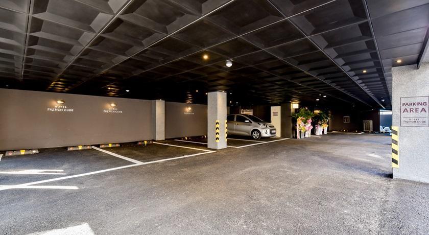 French Code Hotel Changwon Exteriör bild